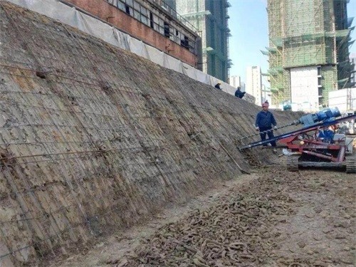 石林建筑边坡支护